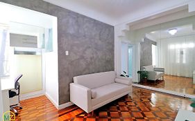 Adorável 2 quartos em predio ART-DECOR